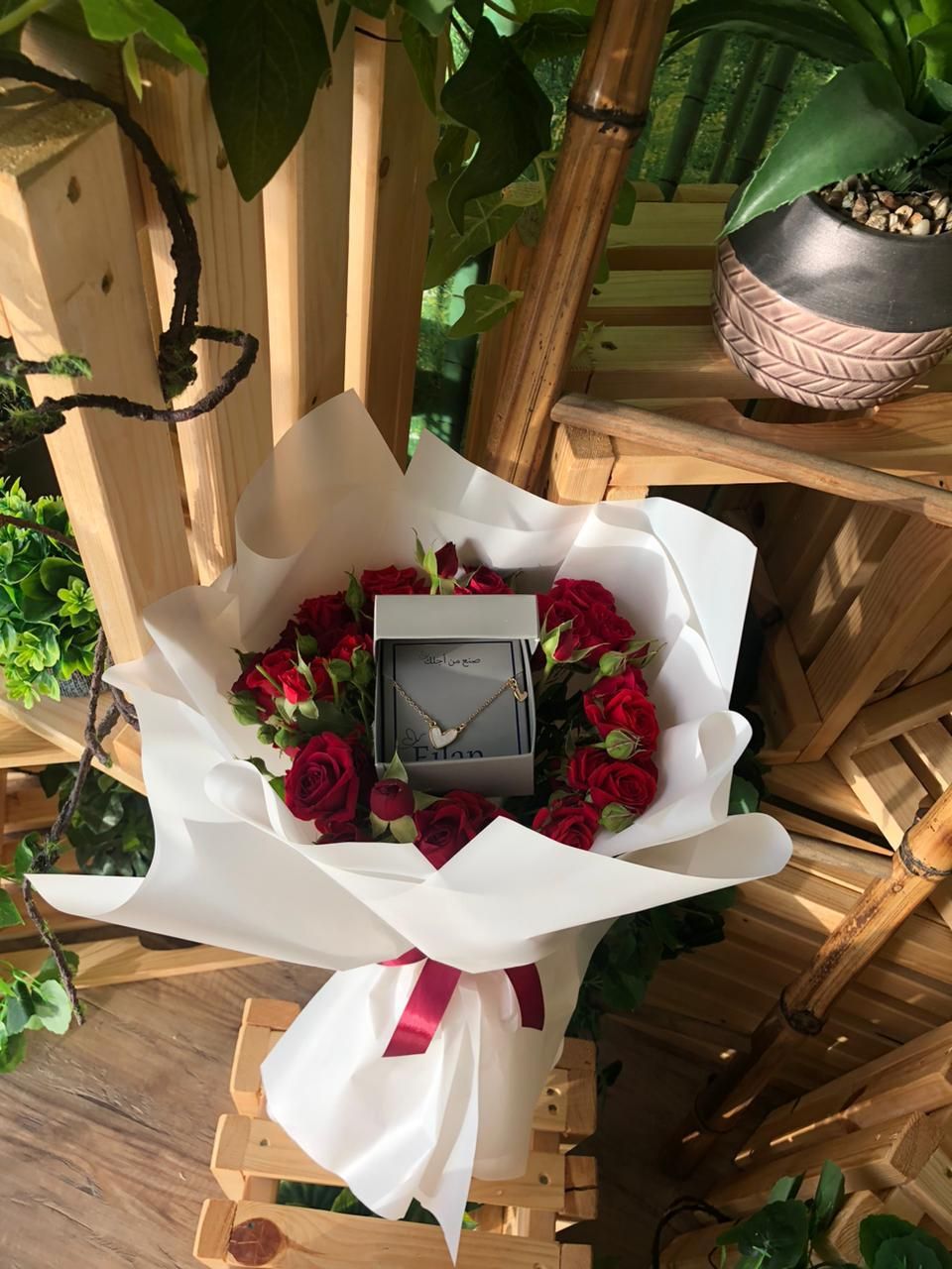 بوكيه ورد هديه احمر